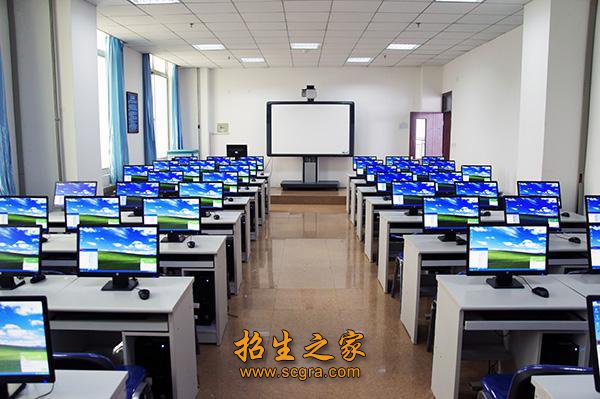 計(jì)算機(jī)實(shí)訓(xùn)室