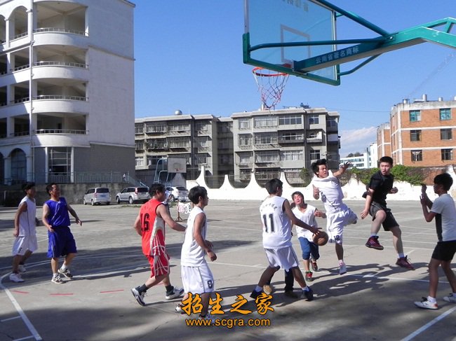 學(xué)生運(yùn)動(dòng)