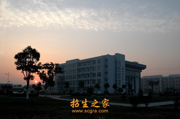 江蘇常州溧陽(yáng)職業(yè)技術(shù)學(xué)校