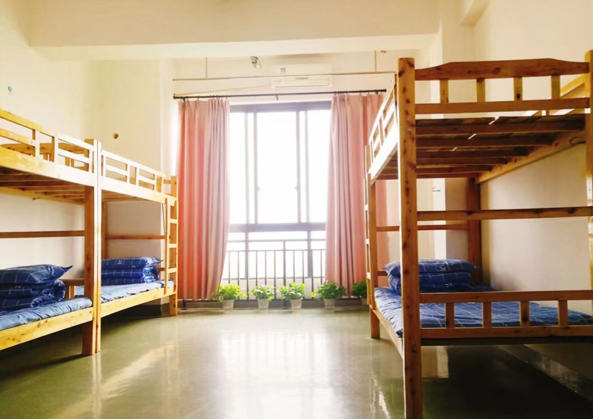 成都竟元單招集訓(xùn)中心宿舍