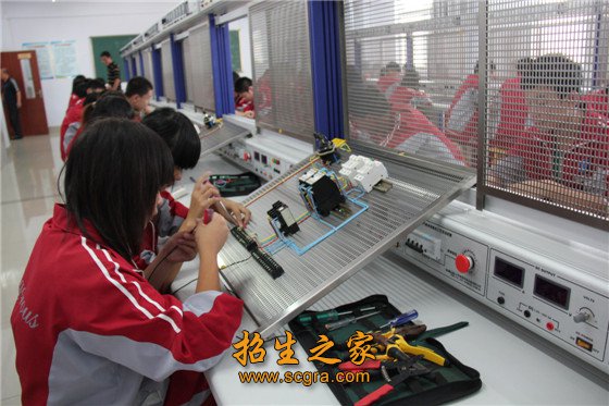 電子技術應用專業(yè)實訓