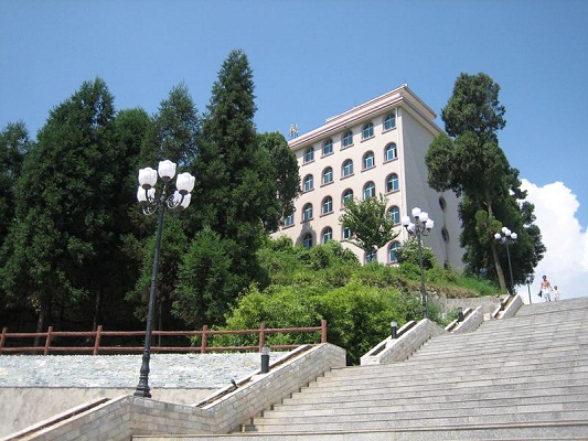 威寧自治縣中等職業(yè)學(xué)校