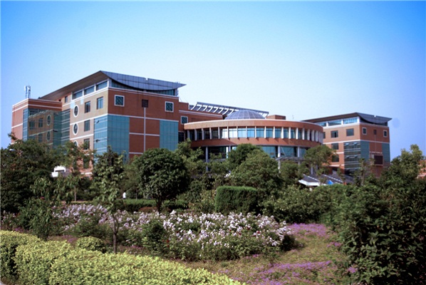 西安外事技工學校（西安外事技師學院）