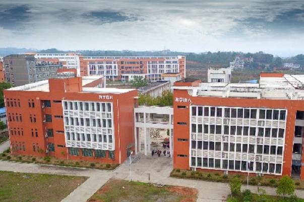 宜昌市機(jī)電工程學(xué)校（夷