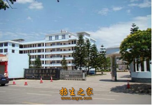 云南省玉溪衛(wèi)生學(xué)校2018年錄取分數(shù)線