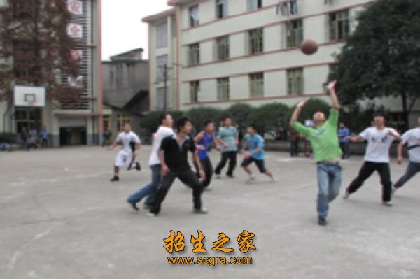 四川雅安航空工業(yè)聯(lián)合技工學校就業(yè)情況_開設專業(yè)