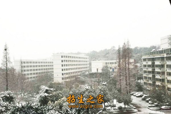 連云港航海職業(yè)技術(shù)學校