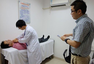 高考想報考臨床醫(yī)學請問這個專業(yè)好嗎