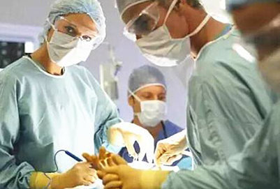 臨床?？粕某雎? width=