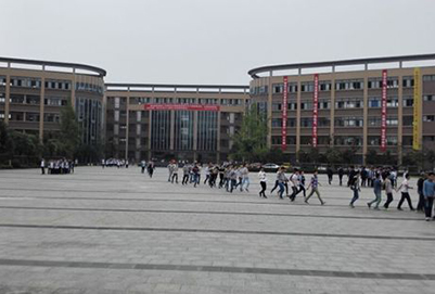 郫縣友愛職業(yè)技術(shù)學(xué)校地址在哪里?