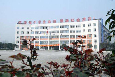 2020年成都指南針職業(yè)技術(shù)學(xué)校招生對(duì)象及報(bào)名方式