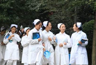 2020年成都華大醫(yī)藥衛(wèi)生學校招生辦聯系電話