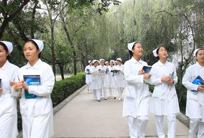 2020年成都華大醫(yī)藥衛(wèi)生學(xué)校招生對象及招生條件