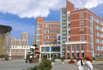 四川護(hù)理職業(yè)學(xué)院地址在哪里?