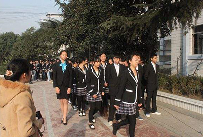 成都市育華職業(yè)學校地址在哪里?