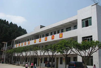 四川省三臺(tái)縣劉營職業(yè)高級(jí)中學(xué)校地址在哪里?