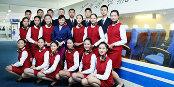 成都市西翔航空空中乘務(wù)專(zhuān)業(yè)「中專(zhuān)+大專(zhuān)」招生