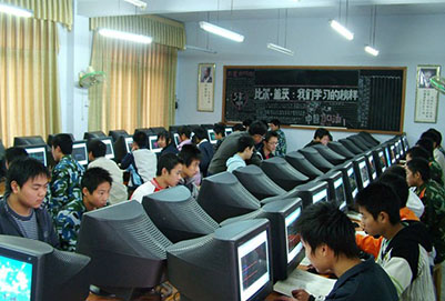 三臺(tái)劉營(yíng)職中電子與信息技術(shù)