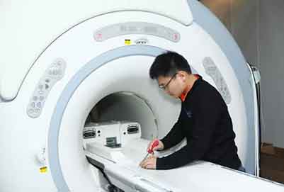 郫縣友愛(ài)職業(yè)技術(shù)學(xué)校醫(yī)療器械