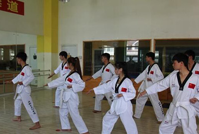 成都新運職業(yè)學(xué)校鐵路安檢2