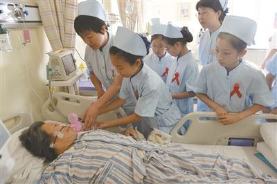 四川省人民醫(yī)院護(hù)士學(xué)校