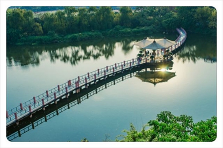 學(xué)校美麗景色