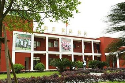成都天府職業(yè)技術(shù)學(xué)校