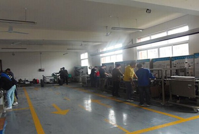 宜賓縣柳嘉職業(yè)技術(shù)學(xué)校汽車電路拆裝實(shí)訓(xùn)