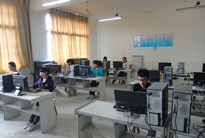 宜賓縣柳嘉職業(yè)技術(shù)學校企業(yè)網(wǎng)搭建實驗室