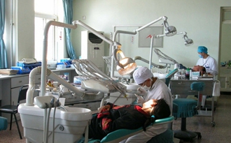 成都中醫(yī)藥大學附屬醫(yī)院針灸學校龍泉校區(qū)