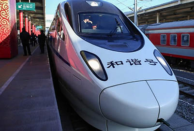 成都機(jī)電工程學(xué)校-高鐵乘務(wù)專業(yè)