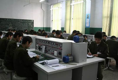 達(dá)州百島湖職業(yè)技術(shù)學(xué)校電子與信息技術(shù)2