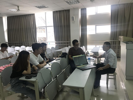 我院舉行第四屆“互聯(lián)網(wǎng)＋”創(chuàng)新創(chuàng)業(yè)比賽賽后