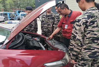四川鍋爐高級技工學(xué)校汽車制造與檢修3