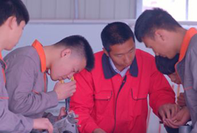 四川鍋爐高級技工學(xué)校汽車制造與檢修4