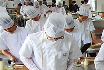 四川省五月花學(xué)院廚師烹飪專業(yè)招生如何「初中起點」