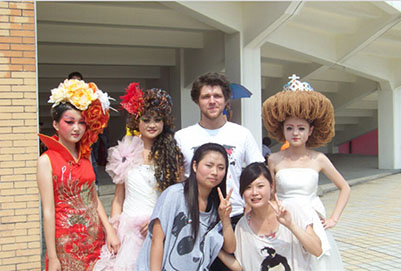 川大職業(yè)技術(shù)學(xué)院人物形象設(shè)計(jì)「美容美發(fā)化妝」招生