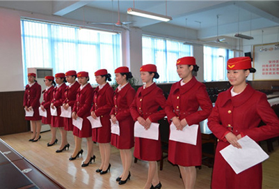 2020年成都鐵路專(zhuān)業(yè)學(xué)校的學(xué)費(fèi)貴嗎