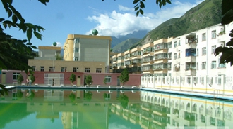 四川省甘孜衛(wèi)生學校