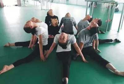 四川能投匯成技工學?；竟τ柧?