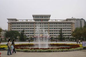 遵義醫(yī)學院醫(yī)學與科技學院圖片