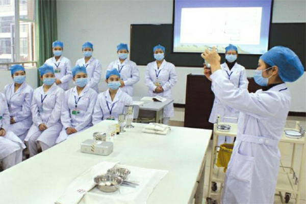 攀枝花學(xué)生可以在成都市讀職高嗎，有沒有好的學(xué)