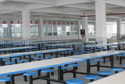 成都市華盛航空港職業(yè)學(xué)校宿舍條件如何