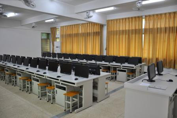 簡陽職業(yè)學校