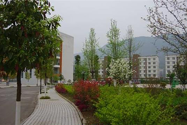 廣元市職業(yè)高中