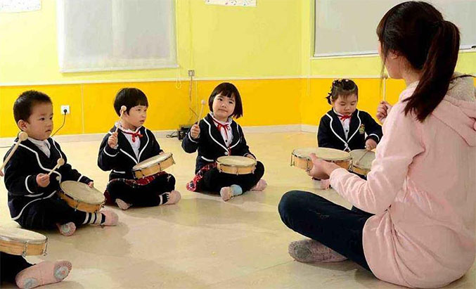 2025年幼師參加工作后一個月工資能有多少錢