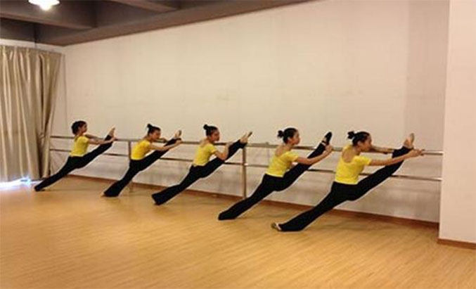 2025年舞蹈表演畢業(yè)之后可以拿到多少錢的工資