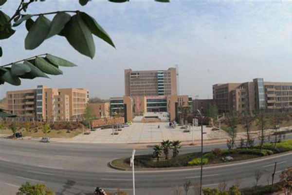 四川希望汽車職業(yè)學(xué)院