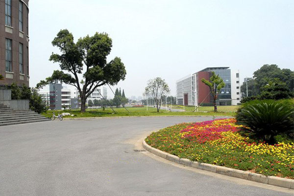 樂山職業(yè)技術(shù)學(xué)校