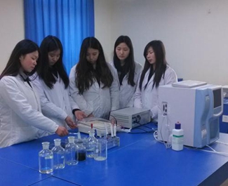 四川張瀾職業(yè)技術(shù)學(xué)校